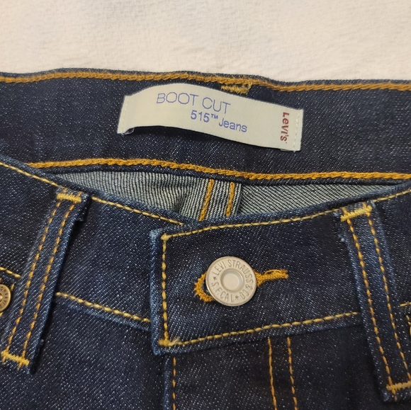 Levi's - Picture 7 of 9